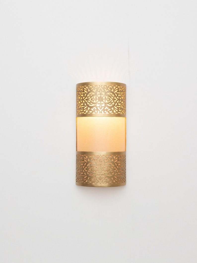 Luxurious Moroccan Wall Lamp - 100% Handmade Antique Brass Wall Sconce for Elegant Lighting